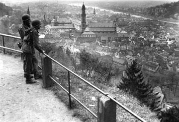 US troops overlook Heidelberg, Germany 1945