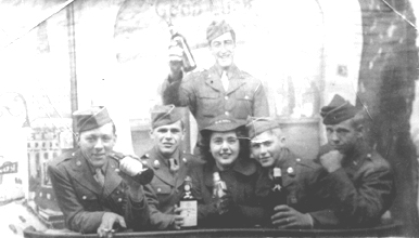 4 soldiers and a girl on pass NY Nov 44