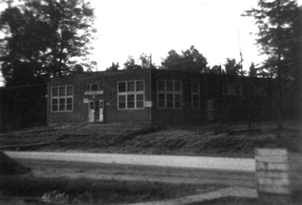 PX, Cp Van Dorn, MS 1944