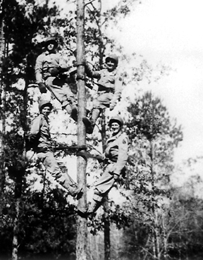 Wire Section Hq 1st Bn 255th Inf Regt, Cp Van Dorn, MS