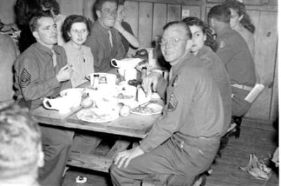 563d Sig Co Thanksgiving Day 1943