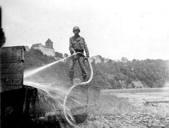 Washing trailer, Germany 1945