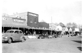 Busy downtown Centreville